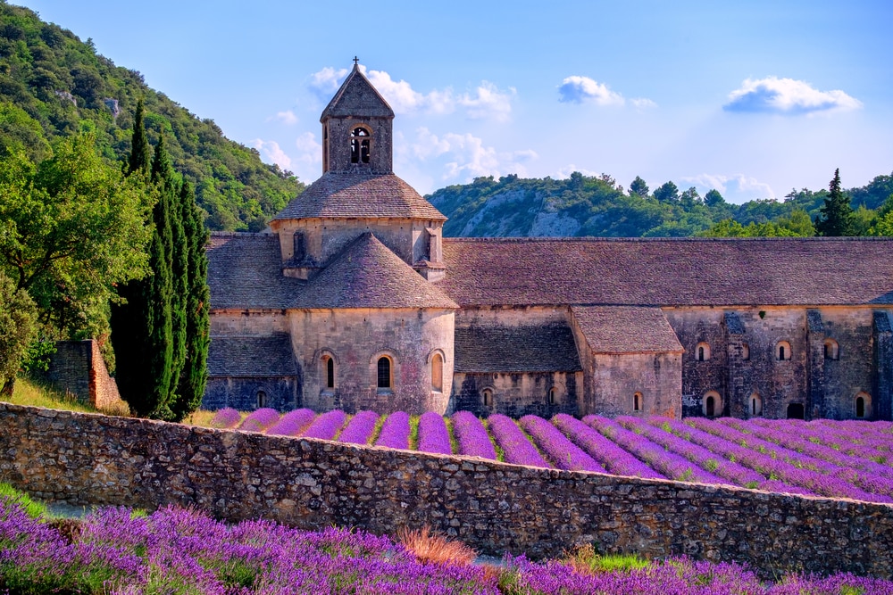 Gordes : un joyau perché au cœur du Luberon